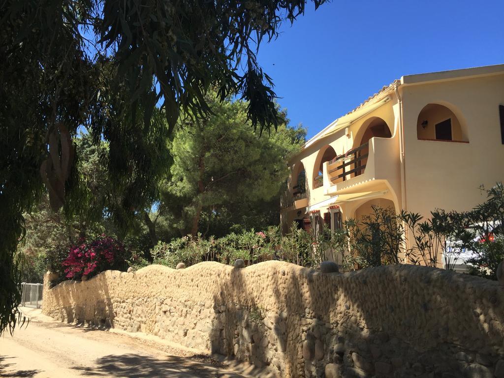 Villa Bonu Торре-делле-Стелле Екстер'єр фото